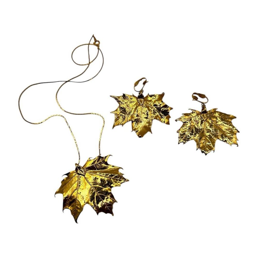 Vintage Gold-Tone Maple Leaf Jewelry Set - Necklace & Earrings